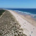 Manawa Camp Oda ve Kahvaltı Costa da Caparica