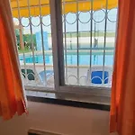 Oda ve Kahvaltı Manawa Camp Costa da Caparica