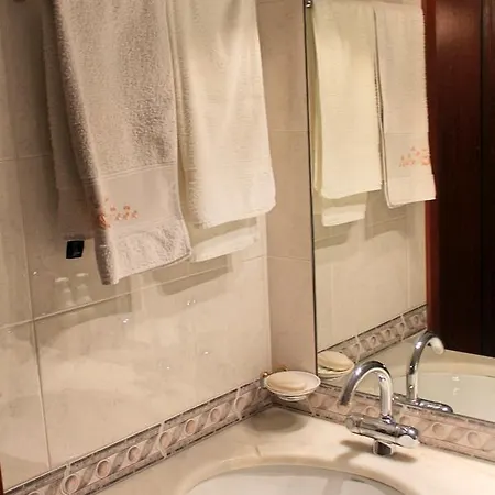 Bed and breakfast Manawa Camp Costa da Caparica